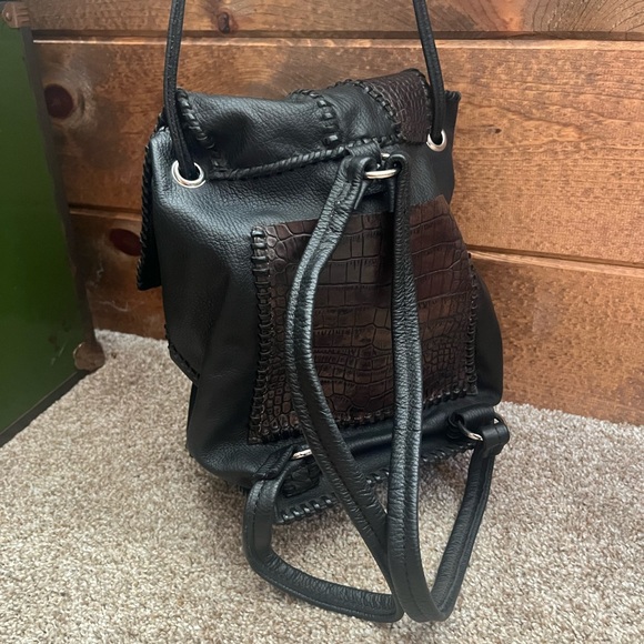 Handmade Leather backpack - Picture 2 of 3